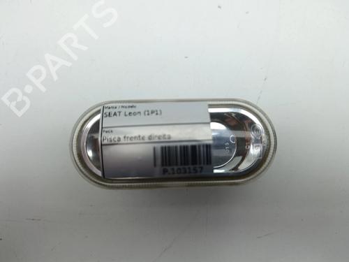 Used Right front indicator Right front indicator 36969489 36969489