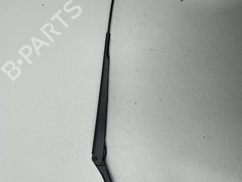 Used Front windshield wiper arm Front windshield wiper arm 36975161 36975161
