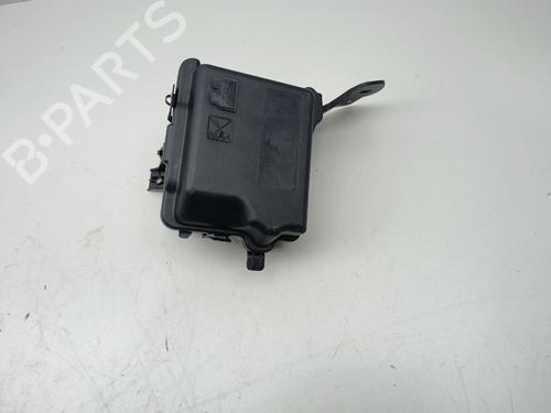 Used Fuse box Fuse box 36975183 36975183