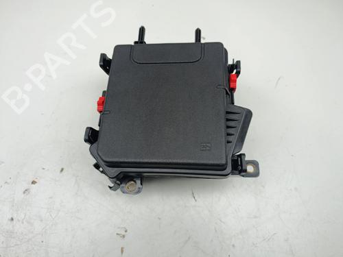 Sikringsdåse Sikringsdåse RENAULT MEGANE III Grandtour (KZ0/1) [2008-2016] 36975720 36975720