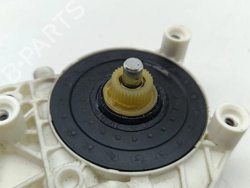 Left front window motor BMW 1 (E87) | BP36976165E21 - Image 3