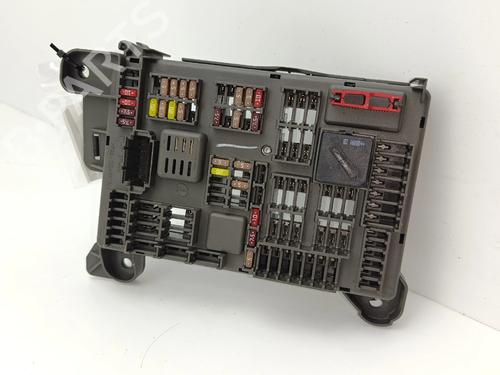 Used Fuse box Fuse box 36976991 36976991