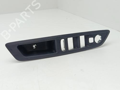 Used Front left interior door handle Front left interior door handle 36977009 36977009