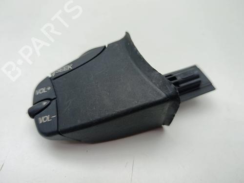 Used Steering wheel controls Steering wheel controls 36977779 36977779
