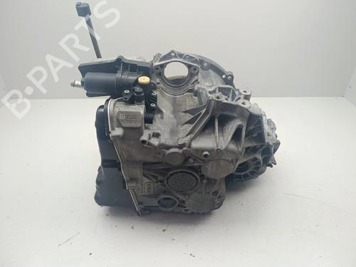 gearbox-mercedes-benz-a-class-w176-2012-2013-2014-2015-2016-2017-2018-36978626 main image