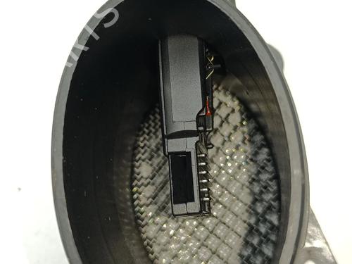 Mass air flow sensor CITROËN C4 I (LC_) 1.6 HDi | BP36981117M95 - Image 4