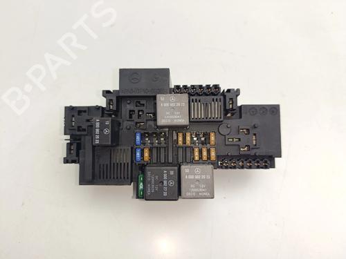 Zekeringkast Zekeringkast MERCEDES-BENZ C-CLASS (W205) [2013-2023] 36983565 36983565