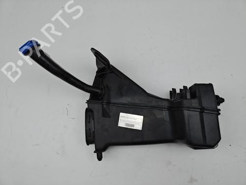 Used Windscreen washer tank Windscreen washer tank 37243782 37243782