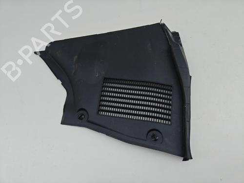 Griglia sotto parabrezza Griglia sotto parabrezza MERCEDES-BENZ C-CLASS (W206) C 220 d (206.004) (197 hp) 37295424 37295424