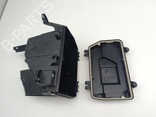 Used Fuse box Fuse box 37448397 37448397