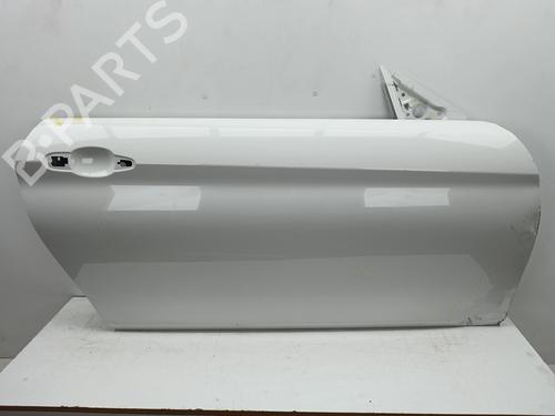 Used Right front door Right front door 38017105 38017105