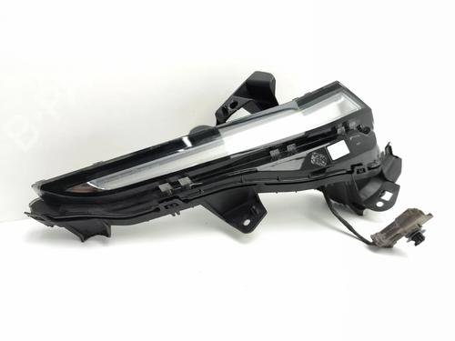 Used Left daytime light Left daytime light 38332549 38332549