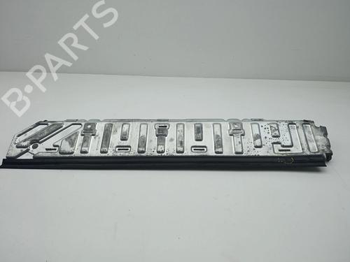 Used Step Step 39589384 39589384