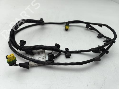BP39951372E16 main image