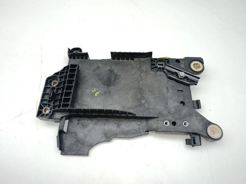 Used Support Support BMW 1 (F40) 118 i (136 hp) 40019212 40019212