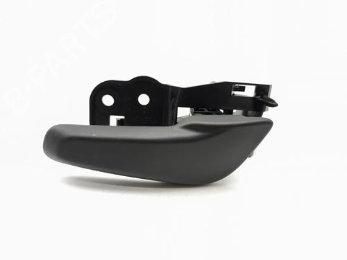 Used Front right interior door handle Front right interior door handle IVECO DAILY VI Platform/Chassis 33S16, 35S16, 35C16, 40C16, 42S16, 50C16 (156 hp) 40159040 40159040