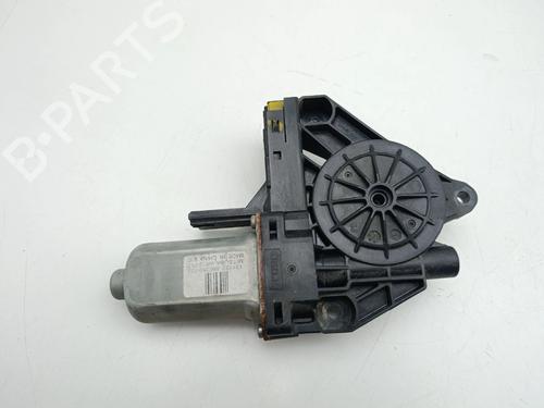 Used Right front window motor Right front window motor VOLVO V40 Cross Country (526) D2 (114 hp) 40234824 40234824