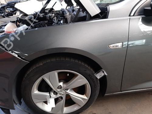 left-front-fenders-opel-insignia-b-country-tourer-z18-2017-40283672 main image