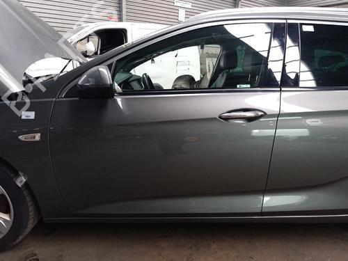 Used Left front door Left front door OPEL INSIGNIA B Country Tourer (Z18) 2.0 CDTi (47) (170 hp) 40283676 40283676