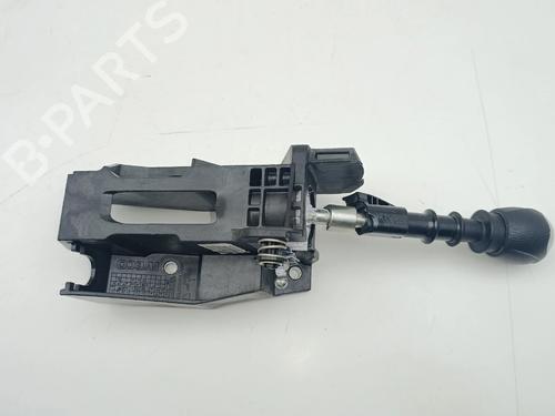 Used Gear lever Gear lever IVECO DAILY VI Platform/Chassis 33S16, 35S16, 35C16, 40C16, 42S16, 50C16 (156 hp) 40448697 40448697