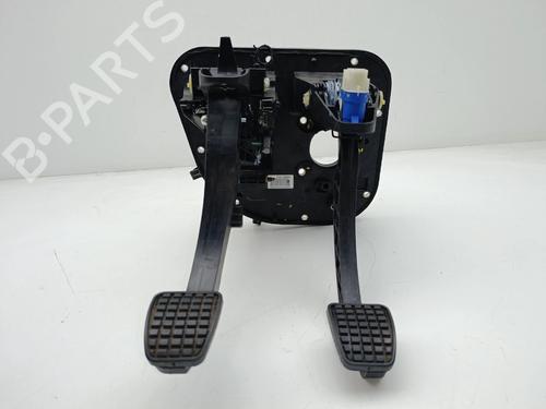 Used Pedal Pedal IVECO DAILY VI Platform/Chassis 33S16, 35S16, 35C16, 40C16, 42S16, 50C16 (156 hp) 40509703 40509703