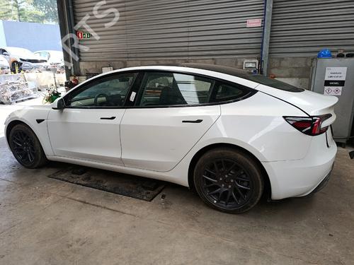 Brukte deler til TESLA MODEL 3 (5YJ3) EV 4786933