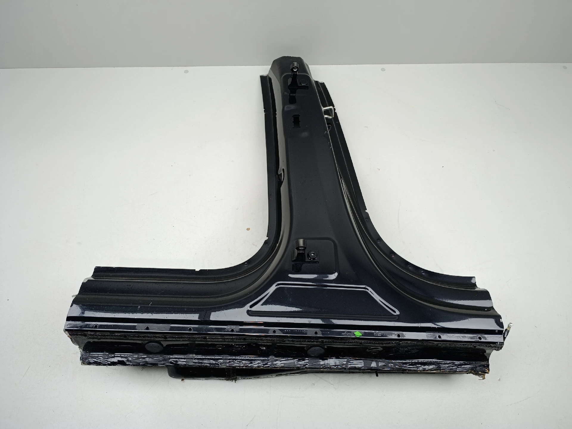 Right sideskirt – Bentley BENTAYGA (4V1) (2015-2026)