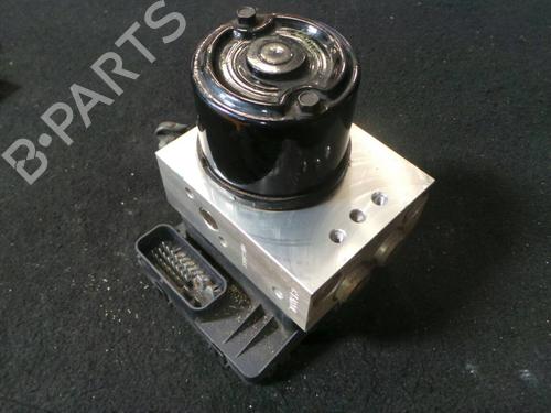 Used ABS pump KIA CARNIVAL II (GQ) [1999-2007]  3966928