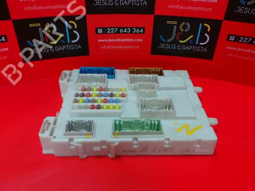 Sikringsdose FORD FOCUS III 1.6 TDCi (115 hp) 3979638