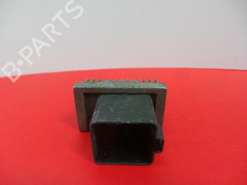 Used Electronic module RENAULT MEGANE II (BM0/1_, CM0/1_) [2001-2012]  5120894