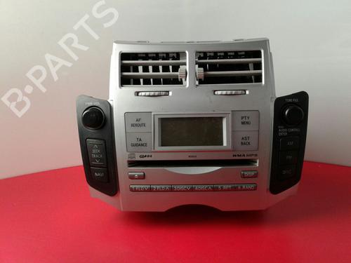 Used Radio TOYOTA YARIS (_P9_) 1.3 VVT-i (NCP90_, NCP90R) (86 hp) 3975868