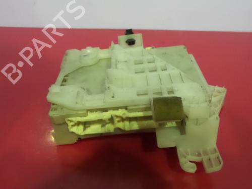 Używane Skrzynka bezpieczników TOYOTA PRIUS (_W3_) 1.8 Hybrid (ZVW3_) (99 hp) 3977752