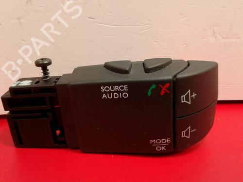 Used Switch RENAULT CLIO IV (BH_) [2012-2021]  3981759