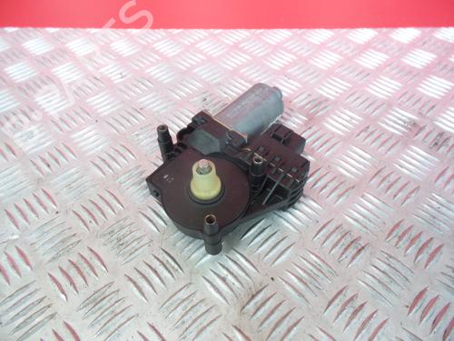 Portierruitmotor linksvoor AUDI ALLROAD C5 (4BH) 2.5 TDI quattro (180 hp) 3985034