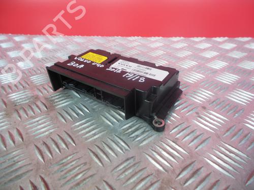 ECU airbags VOLVO V40 Hatchback (525) D2 31350547