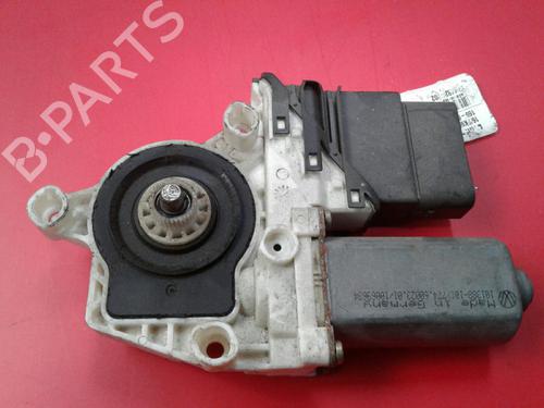 Rudehejsemotor bagstkærm højre SEAT TOLEDO II (1M2)  | BP3987260E22 