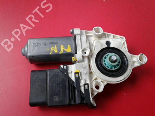 Rudehejsemotor bagstkærm højre SEAT LEON (1P1) 1.9 TDI | BP3987267E22 
