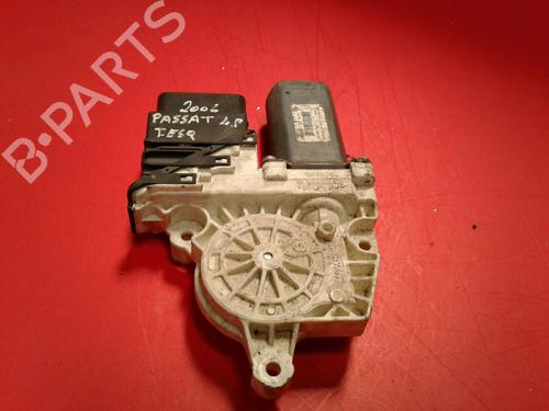 Portierruitmotor linksachter VW PASSAT B6 (3C2) [2005-2011]  3987625