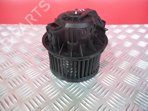 Used Heater blower motor FORD FIESTA VI (CB1, CCN) 1.25 (82 hp) 3987670