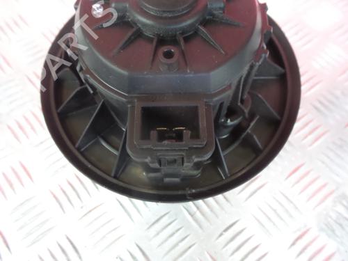 Heater blower motor FORD FIESTA VI (CB1, CCN) 1.25 | BP3987670M62