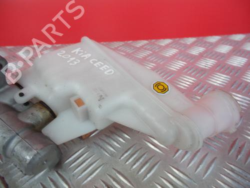 Brake master cylinder KIA CEE'D (JD) | BP3520804M77