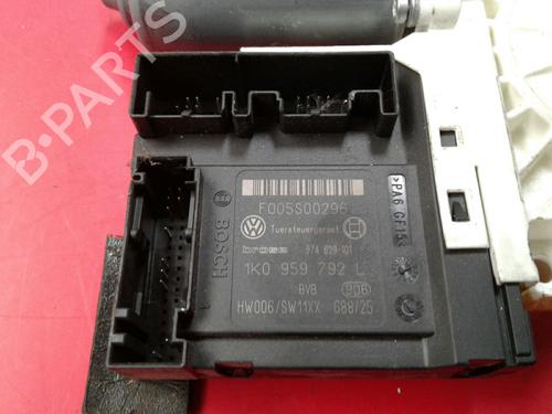 Portierruitmotor rechtsvoor VW PASSAT B6 (3C2)  | BP3987732E20 