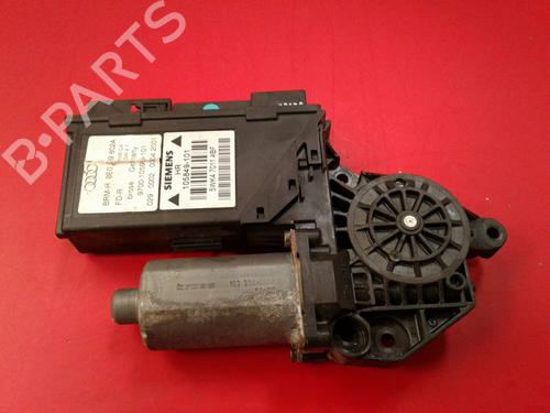 Rudehejsemotor bagstkærm højre AUDI A4 B7 (8EC) [2004-2009]  3987987