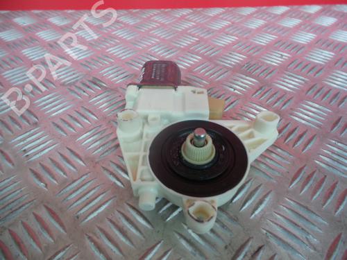 Rudehejsemotor forskærm venstre MERCEDES-BENZ C-CLASS (W204) C 220 CDI (204.008) | BP4024459E21 