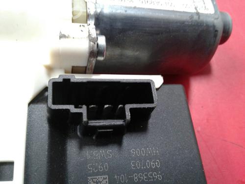 Left rear window motor RENAULT MEGANE III Hatchback (BZ0/1_, B3_) | BP4034394E23