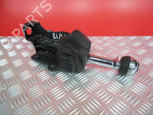 Used Gear lever FIAT 500 (312_) 1.2 (312AXA1A) (69 hp) 5675546