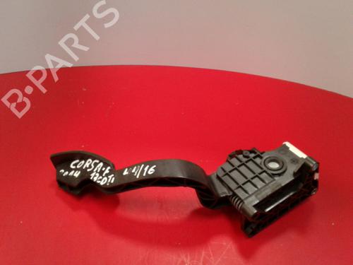 Used Pedal OPEL CORSA E (X15) 1.3 CDTI (08, 68) (95 hp) 4220388