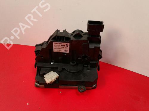 Zamek drzwi przednich lewych OPEL CORSA E Hatchback Van (X15) 1.3 CDTI (08) 13431841