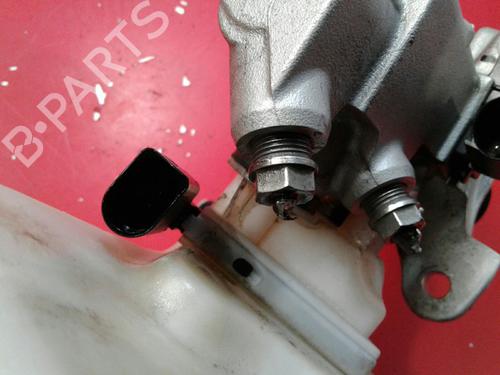 Brake master cylinder AUDI A3 (8V1, 8VK) 2.0 TDI | BP4659314M77 