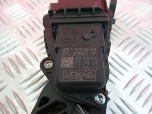 Pedal VOLVO C70 II Convertible (542) 2.0 D | BP4697401I4 